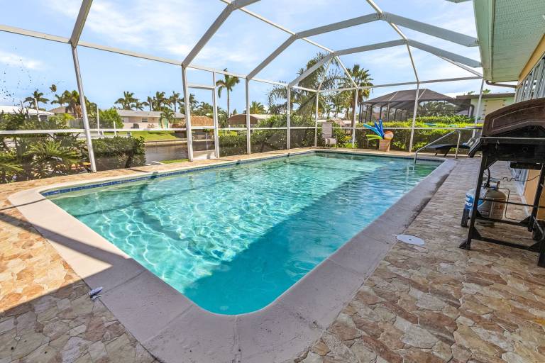 Children-friendly house with private pool & barbeque | River view | Dogs allowed in Cape Coral, FL