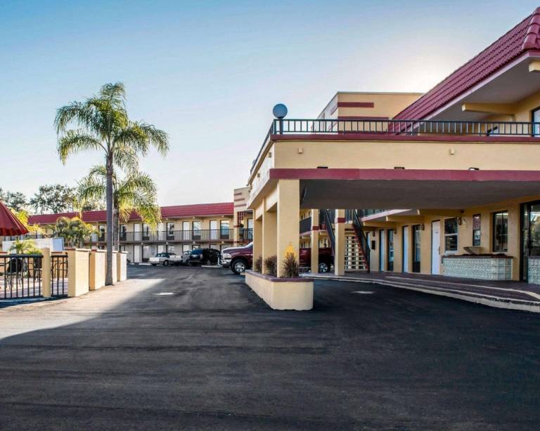 Rodeway Inn Clearwater-Dunedin — photo 5