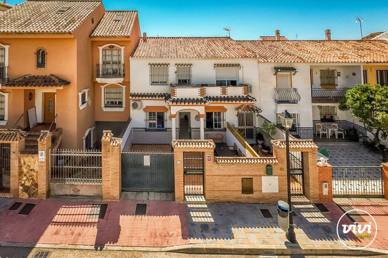 Casa Elola