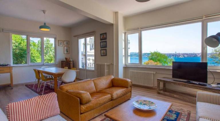 Waterfront Apartments with a Stunning View — photo 2
