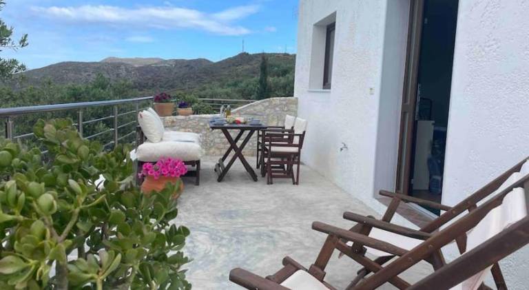 Holiday apartment with terrace, grill & garden — photo 5