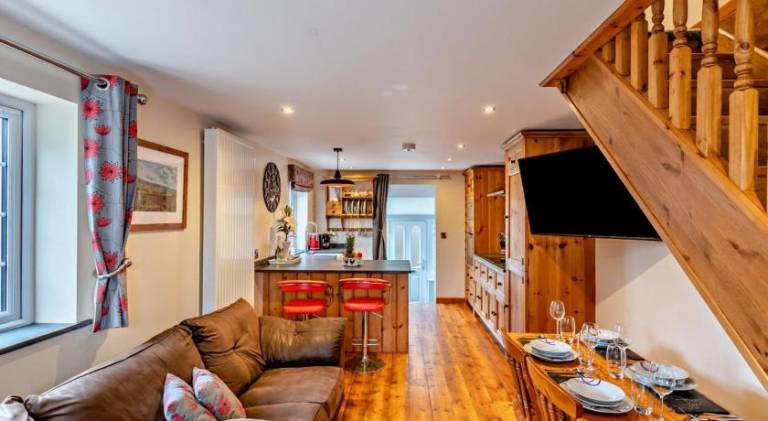 Apartment with jacuzzi | Pet-friendly in Ilfracombe