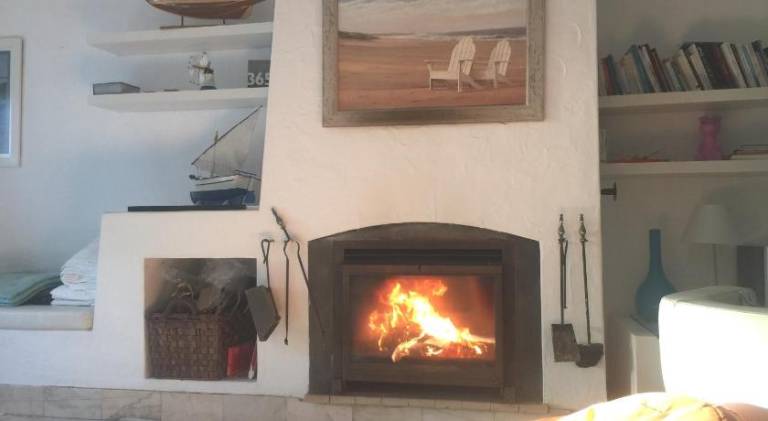 Vacation home with garden, terrace & barbeque — photo 2