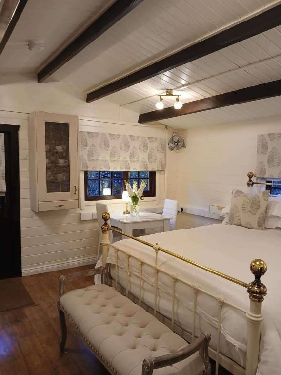 Lodge Southampton