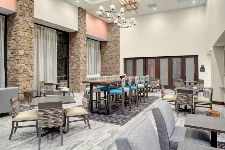 Hampton Inn & Suites Flagstaff East — photo 4