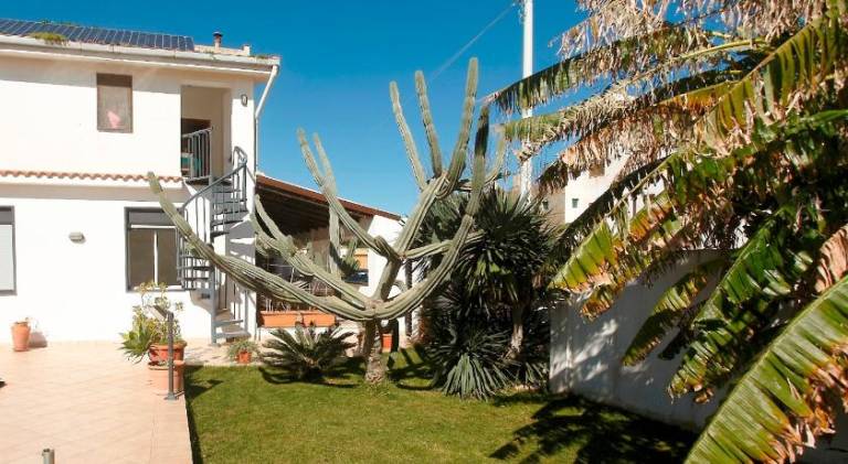 House with pool | Beach nearby | Dogs allowed — photo 5