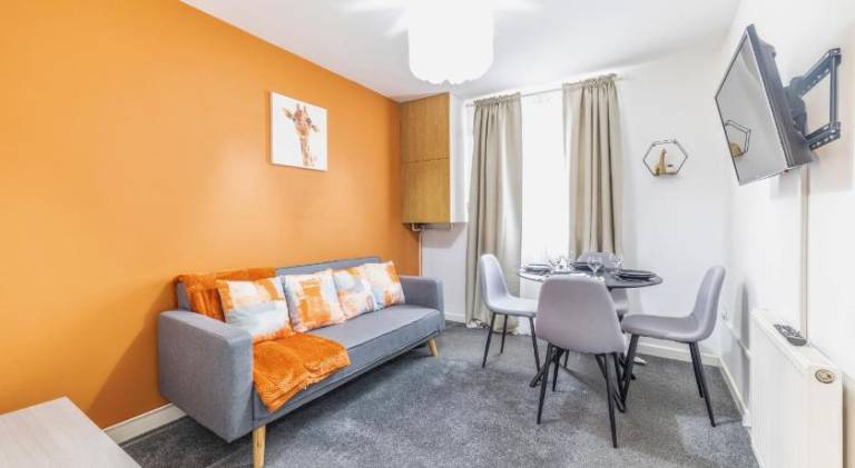 Pleasant apartment | Dogs allowed in Coventry