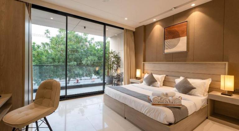 The Lodgers Luxury Hotel Near Golf Course Gurgaon — photo 2
