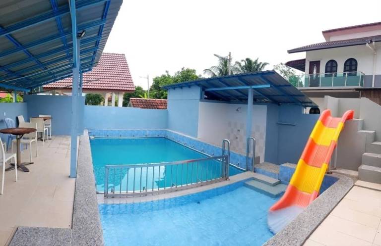 House  Kampung Merbau Sempak