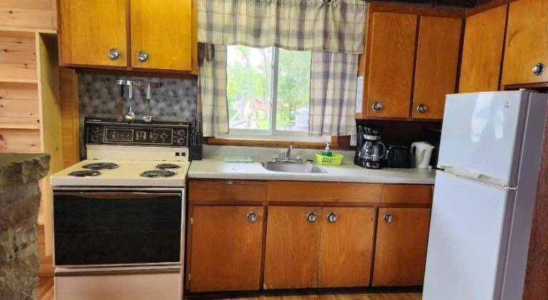 Charming vacation home | Pet-friendly — photo 3