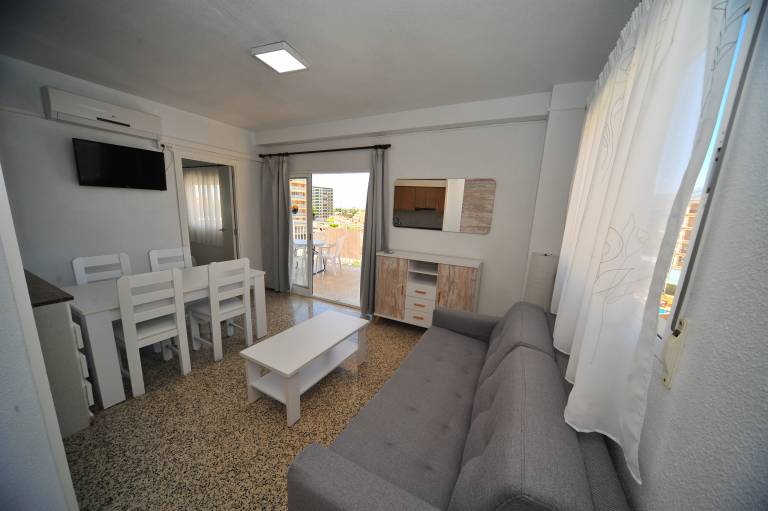 Apartment with pool, patio & garden — photo 2