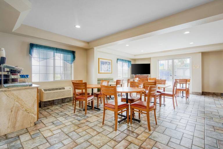 SureStay by Best Western Ukiah — photo 4