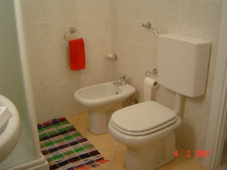 Family-oriented apartment with patio | Beach nearby | Pets allowed — photo 4
