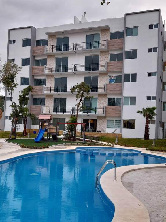 Apartment with barbeque, terrace & pool | Pool view — photo 3