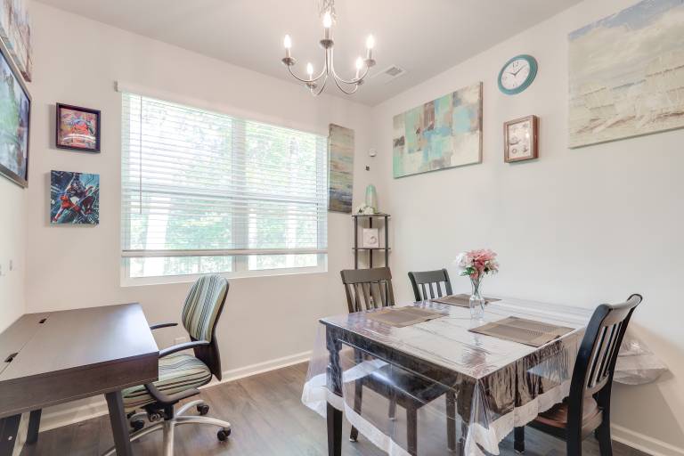 Pets Welcome! Family Townhome w/ Yard in Atlanta — photo 2