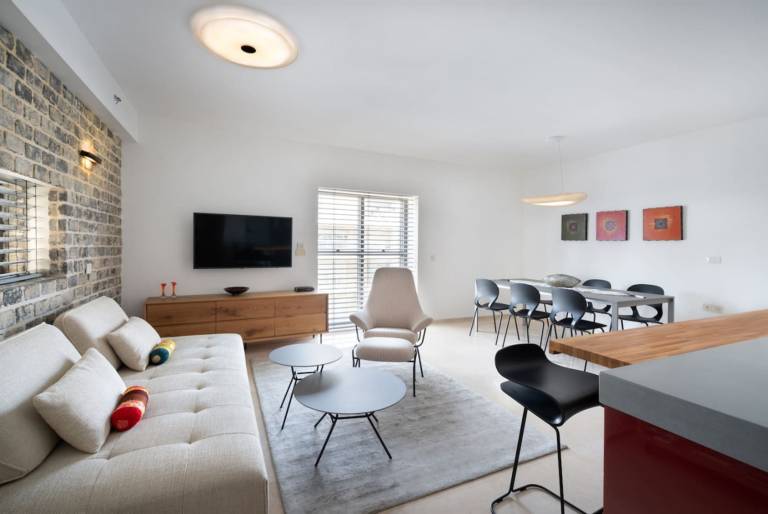 Apartment Tel Aviv District