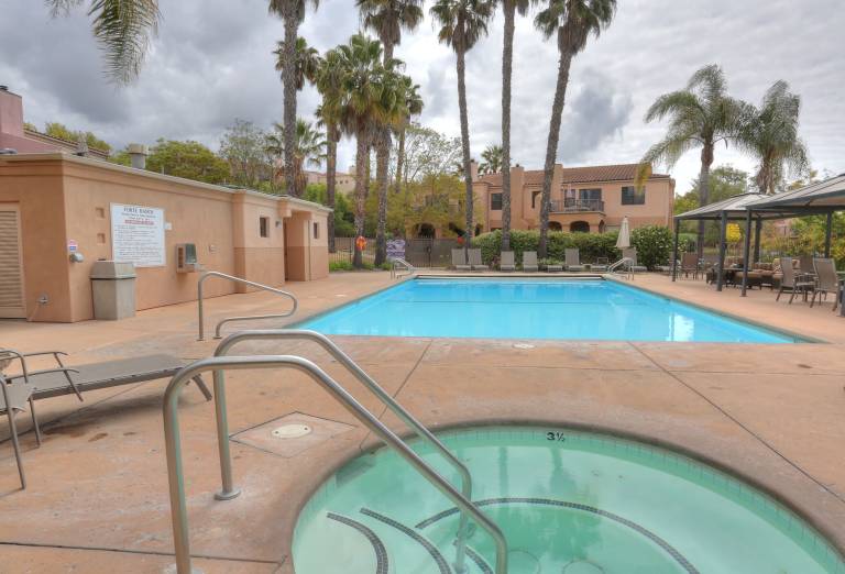 Condo  Santa Barbara