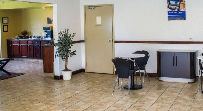 Motel 6 Saraland, AL — photo 3