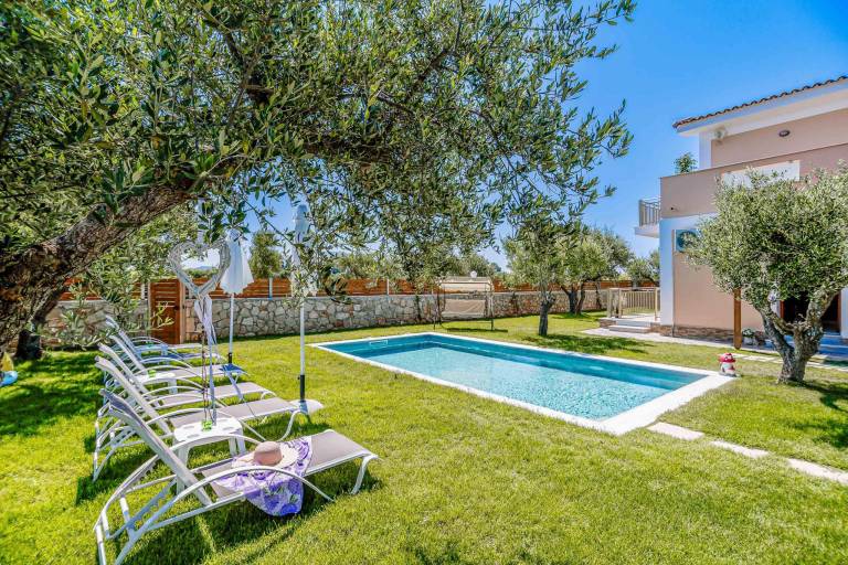 Villa with garden, private pool & grill — photo 5