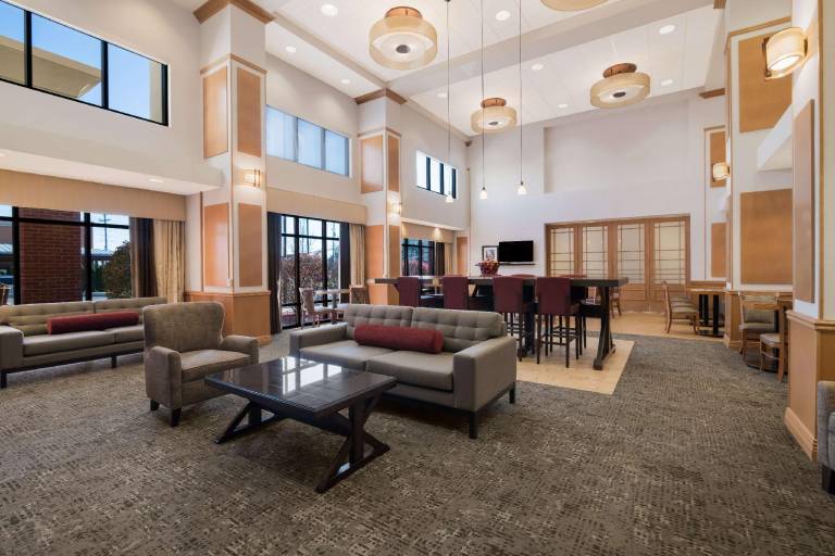 Hampton Inn & Suites Plattsburgh — photo 2