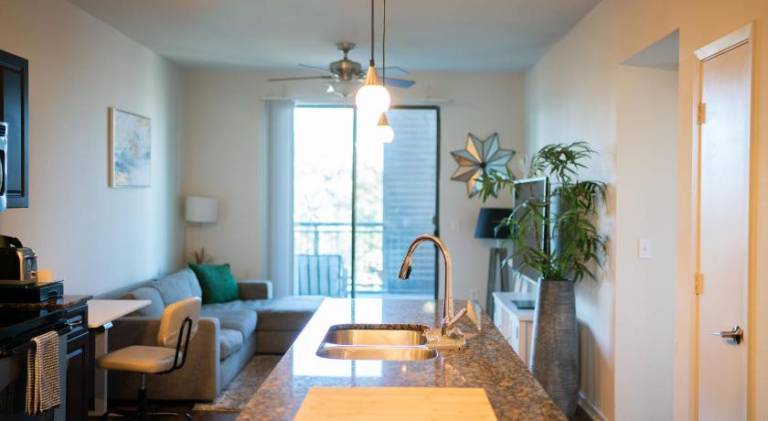 Apartment with pool — photo 2