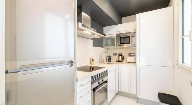 Unique Rentals - Placa Catalunya Central Apartments — photo 4