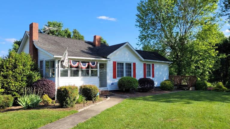 House Mount Airy