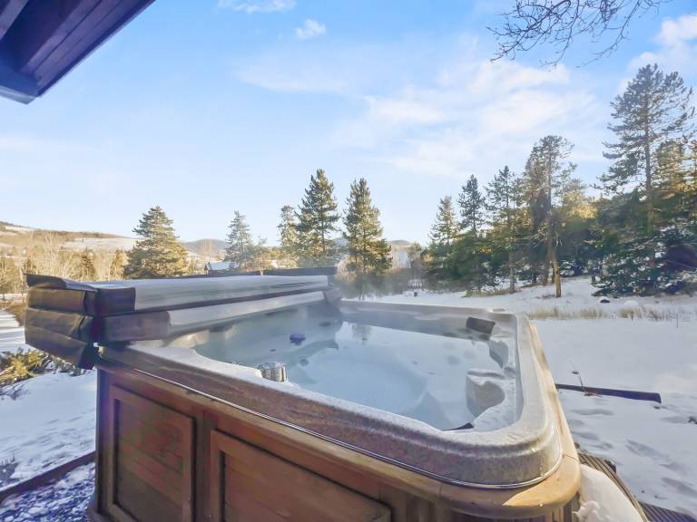 Family-friendly lovely house with garden, patio & private pool | Pets allowed — photo 2