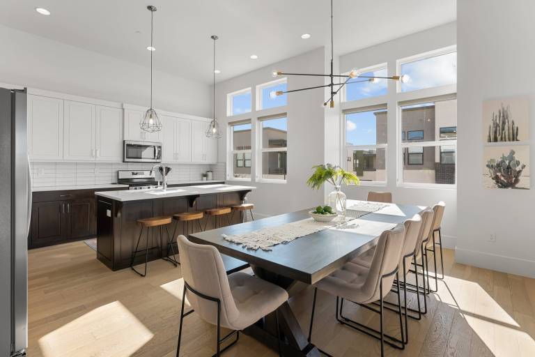 Fully equipped beautiful condo with hot tub, barbecue & pool | Dogs allowed — photo 3