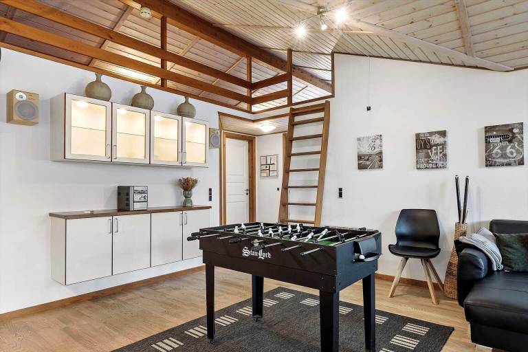 Fully equipped charming house with sauna, patio & jacuzzi | Pet-friendly — photo 2