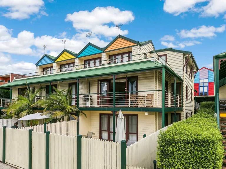 Apartment  Lorne