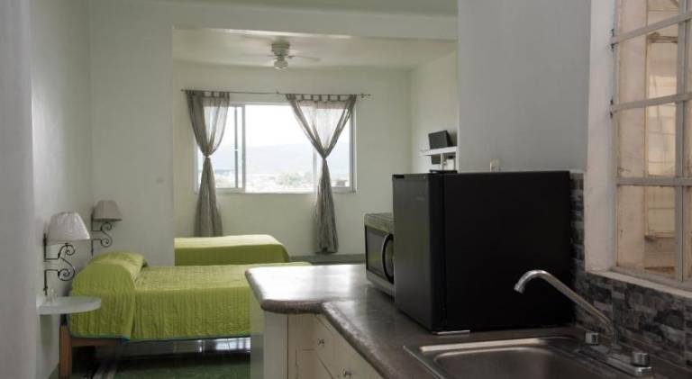 Serviced apartment with 2 rooms for 4 persons — photo 3