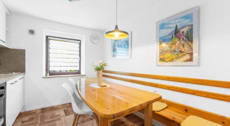 Holiday apartment with 2 rooms for 6 persons — photo 5