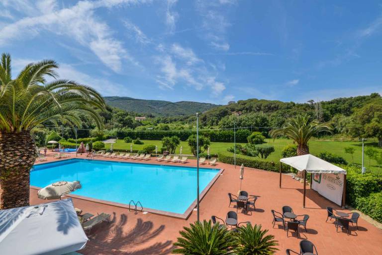 Apartment with pool, garden & jacuzzi | Next to the beach | Pets allowed — photo 2