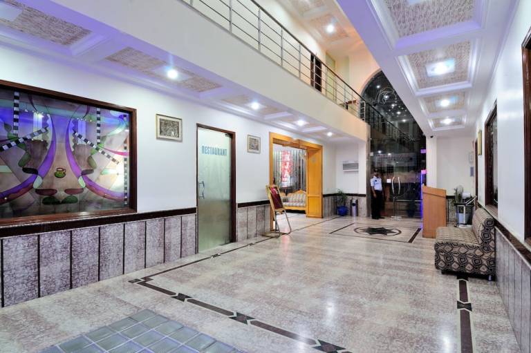 Hotel Maharaja Residency