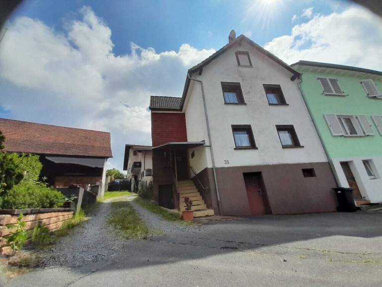 House  Bad König