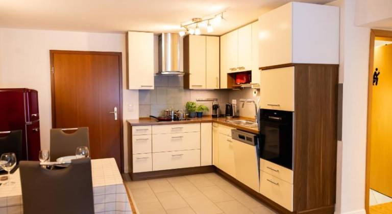 Rental apartment with 2 rooms for 5 persons — photo 2
