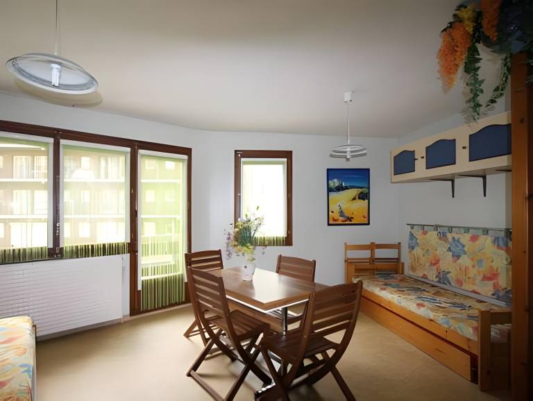 Holiday apartment with terrace — photo 2