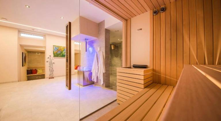 Serviced apartment with garden, sauna & pool | Dogs allowed — photo 2