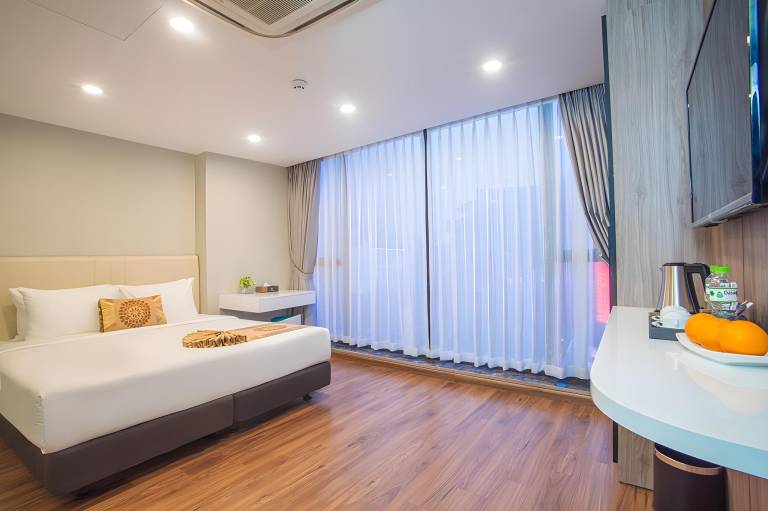 Bridge Lakeside Hotel Hanoi in Hanoi