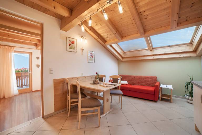 Apartment “Tonigbauernhof Enzian” with Mountain View, Balcony & Wi-Fi — photo 2