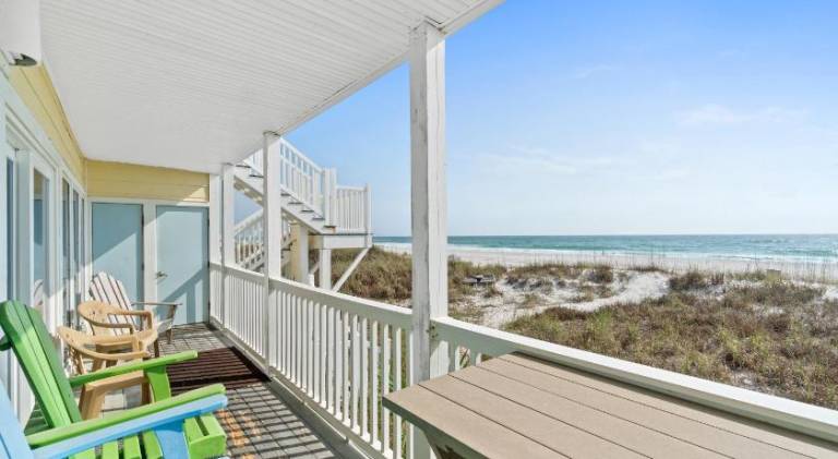Ample apartment | Close to the beach | Pets are welcome in Hollywood, FL