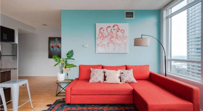 Toronto Downtown Core Two Bedroom Condo with CN Tower View Free Parking