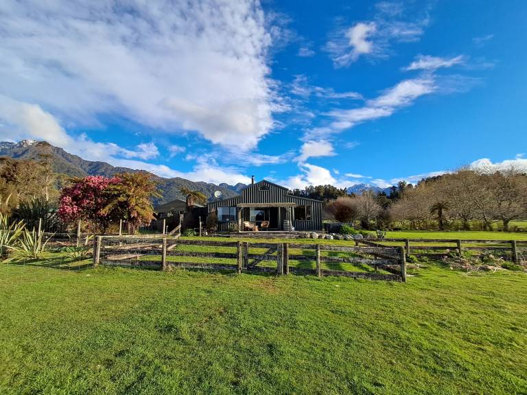 House Franz Josef Glacier