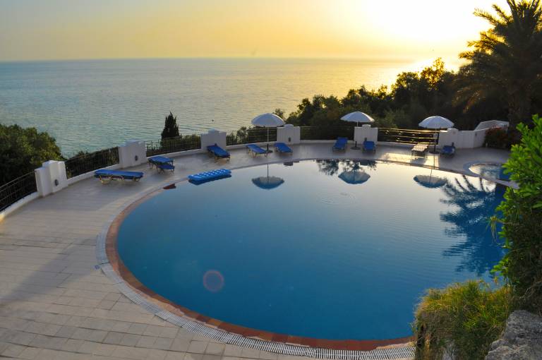 Child-friendly beautiful holiday apartment with yard, grill & pool | Nature view | Beach nearby | Pets allowed — photo 2
