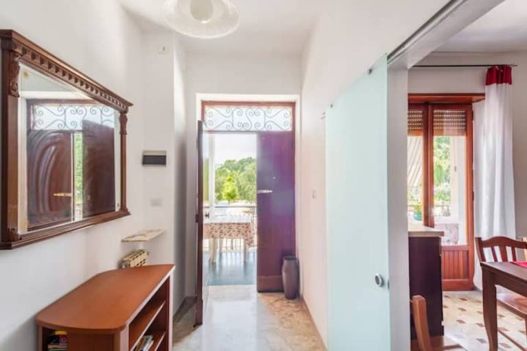 Villa 'Lucia' with Shared Terrace and Wi-Fi — photo 5