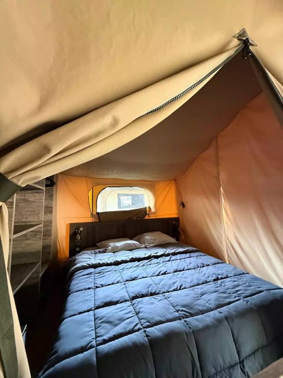 Mobile home with barbecue & heated pool | Pets allowed — photo 5