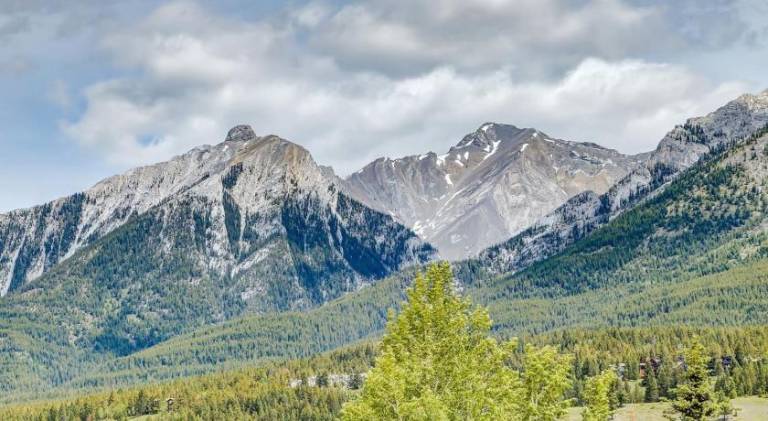 Vacation home | Dogs allowed in Canmore, AB