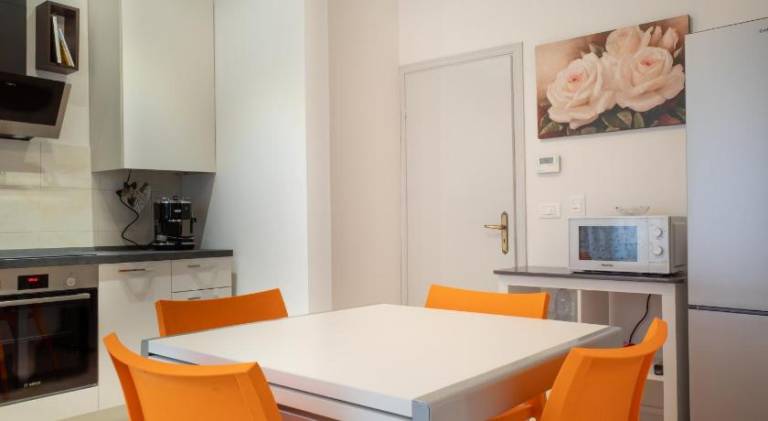 House with 2 rooms for 4 persons — photo 3