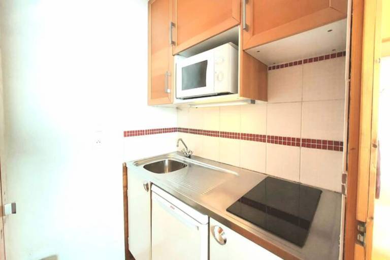 Apartment with 1 room for 4 persons — photo 2